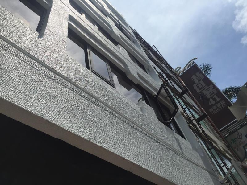 Backpacker 41 Hostel - Taichung Exterior foto